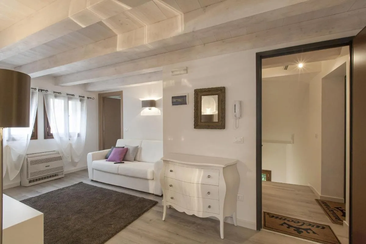 Image 2 of Residenza Tiziano