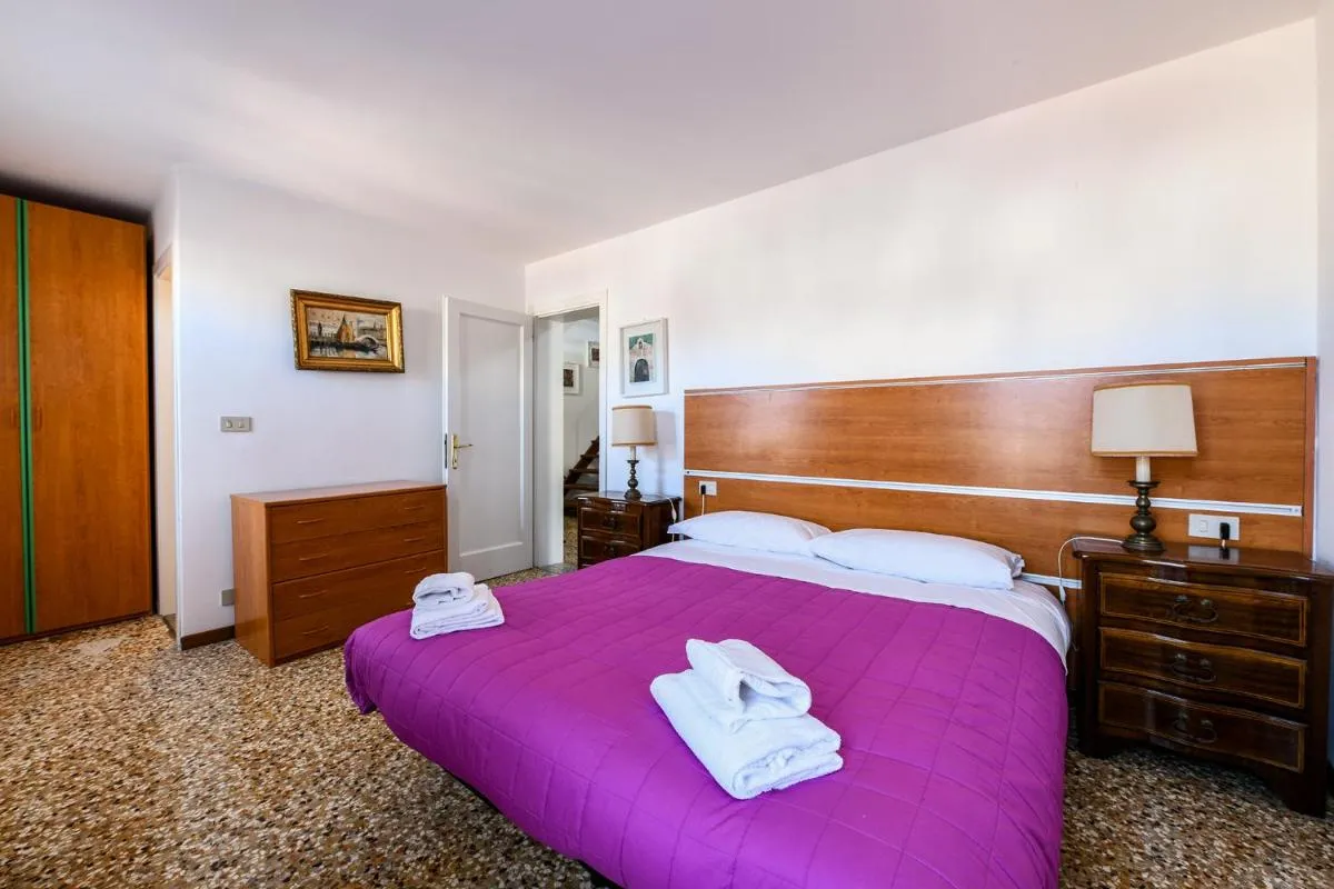 Image 1 of Rialto Apartment