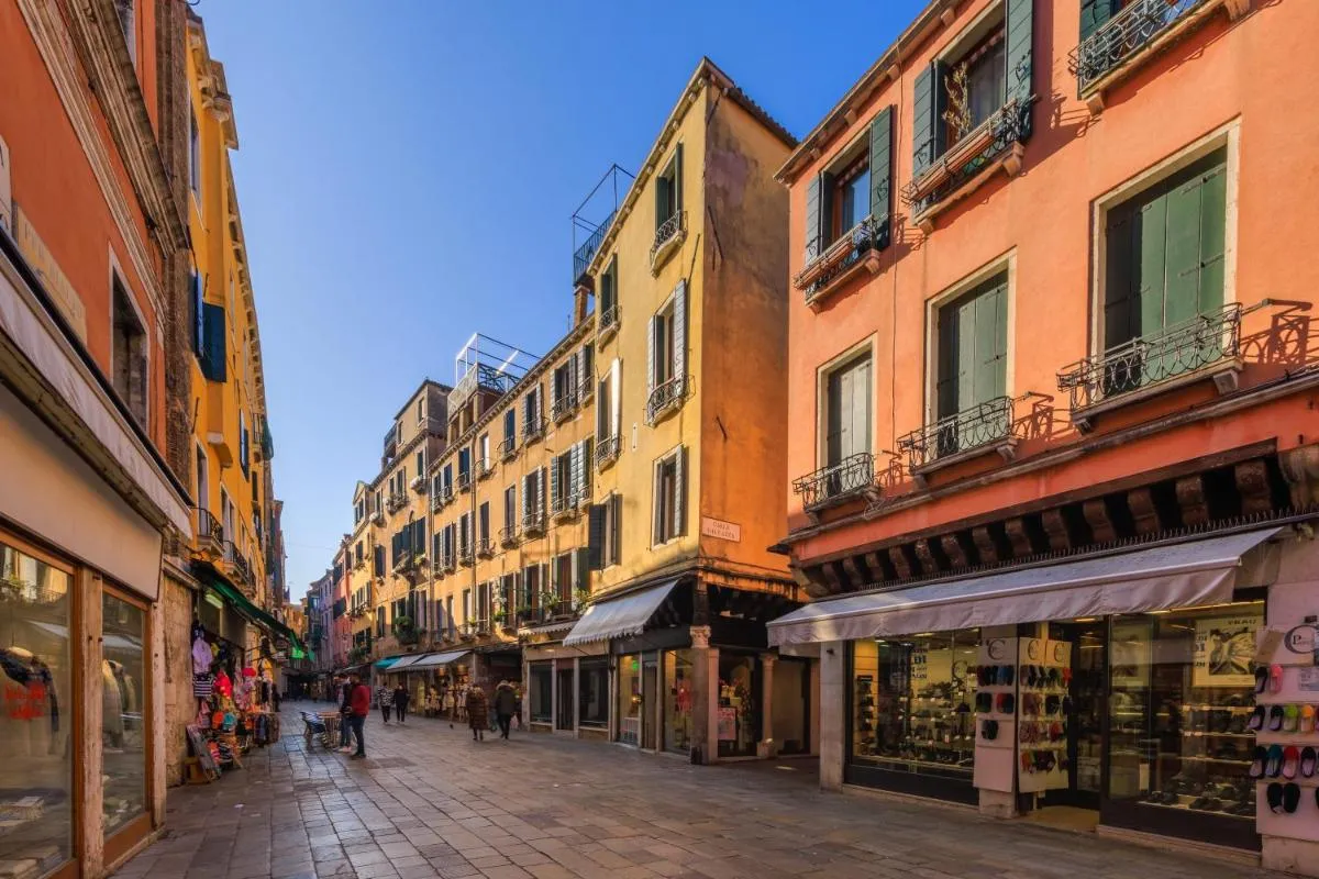 Image 5 of Rialto Bridge Luxury apartment