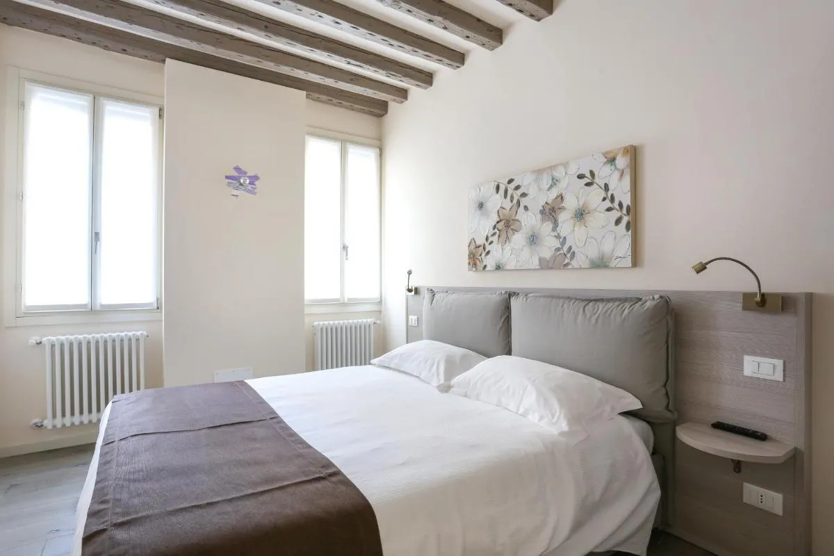 Image 1 of Rialto Suite 1602