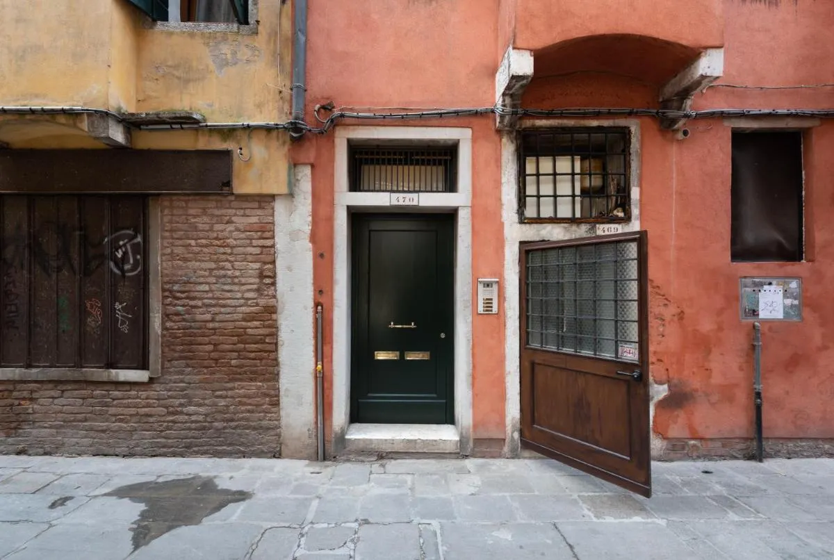 Image 5 of Romance in Rialto – your house to stay together