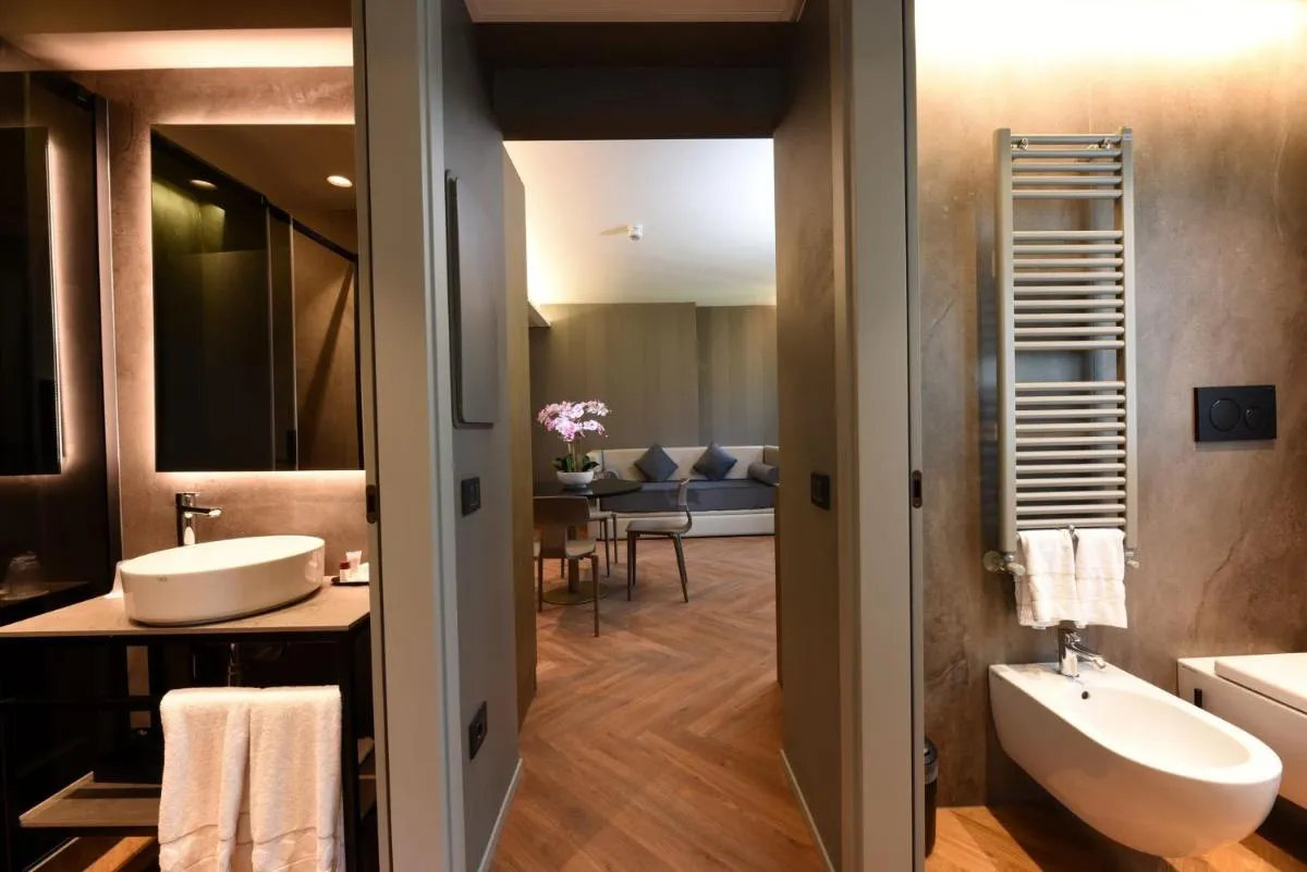 Image 2 of Rosa Salva Suites