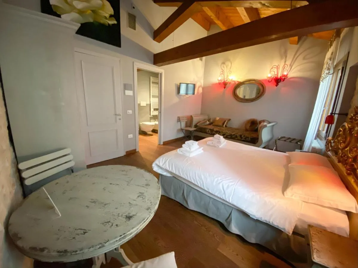 Image 1 of Rosso Charm B&B