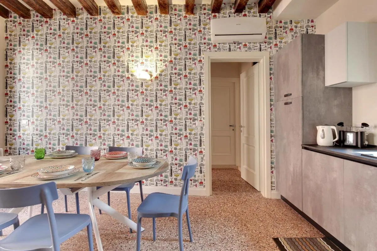 Image 4 of Rugabella Rialto Deluxe by Wonderful Italy