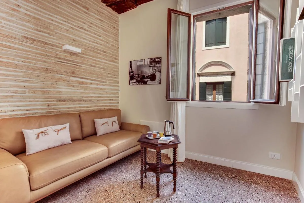 Image 3 of Rugabella Rialto Deluxe by Wonderful Italy