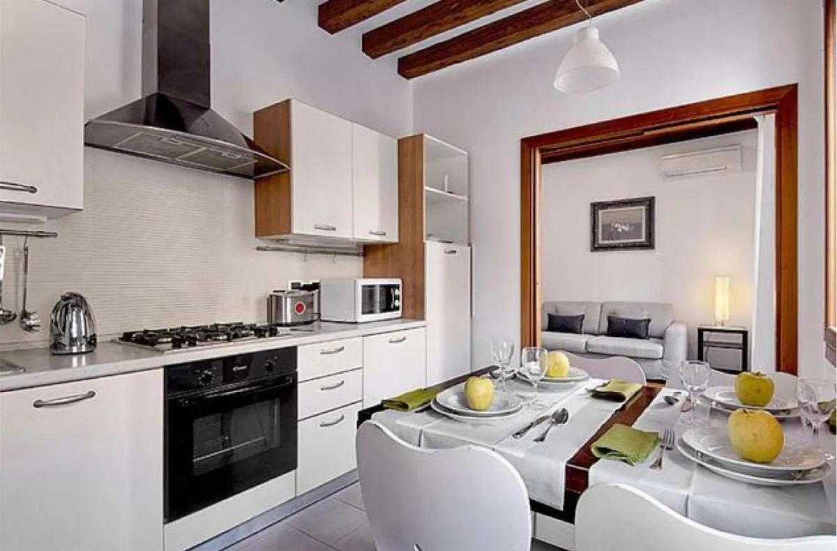 Image 3 of Salmaso Apartments