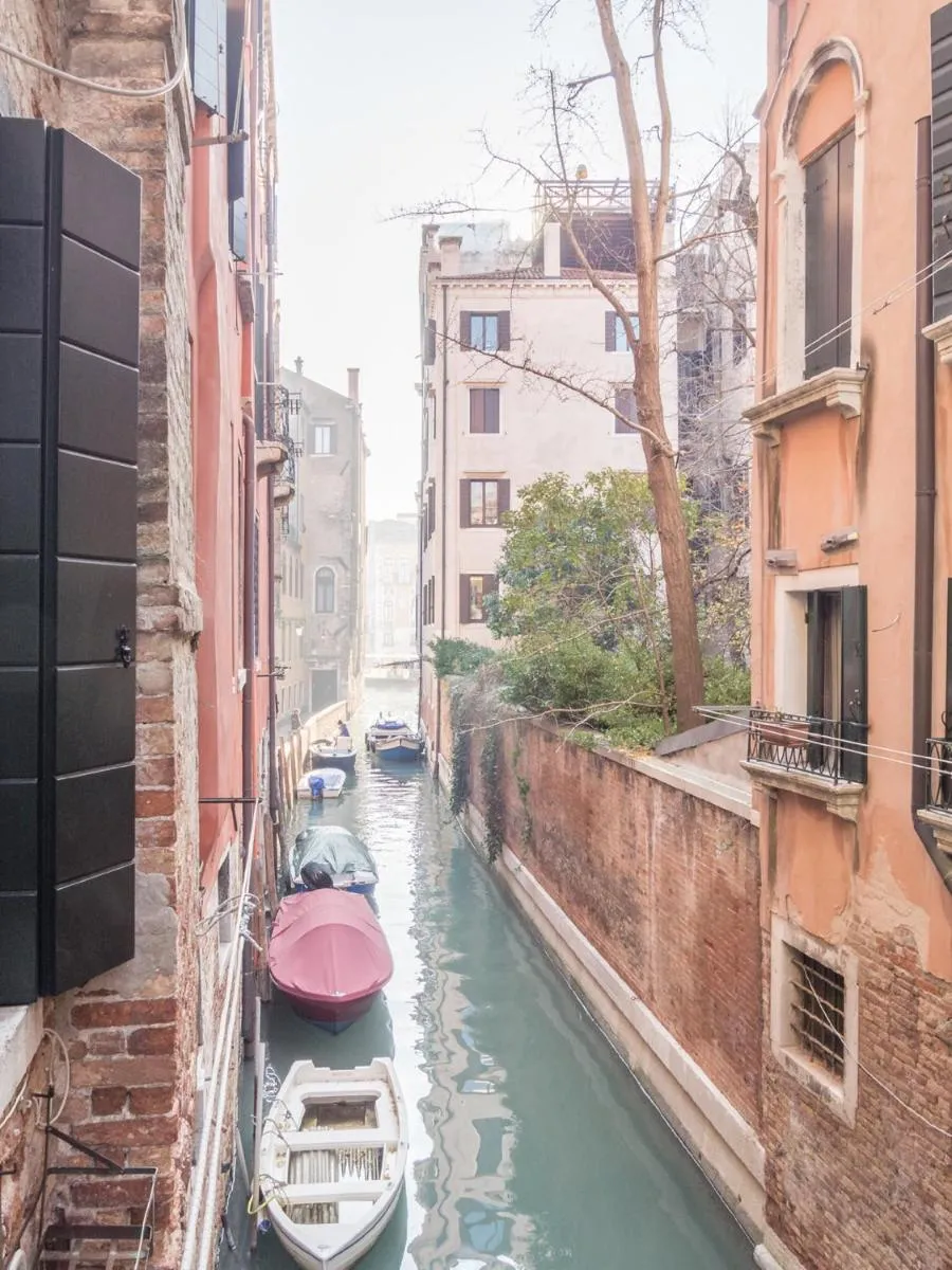 Image 3 of San Polo Canal View Apartments by Wonderful Italy