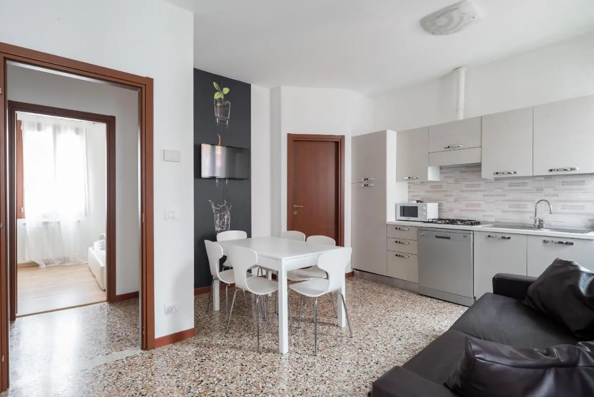 Image 5 of San Polo Canal View Apartments by Wonderful Italy