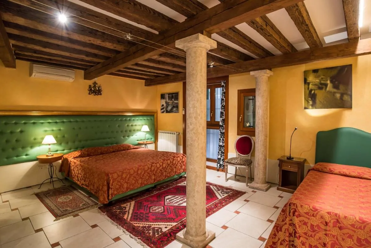 Image 6 of Sant’Angelo – Fenice Apartments in Venice