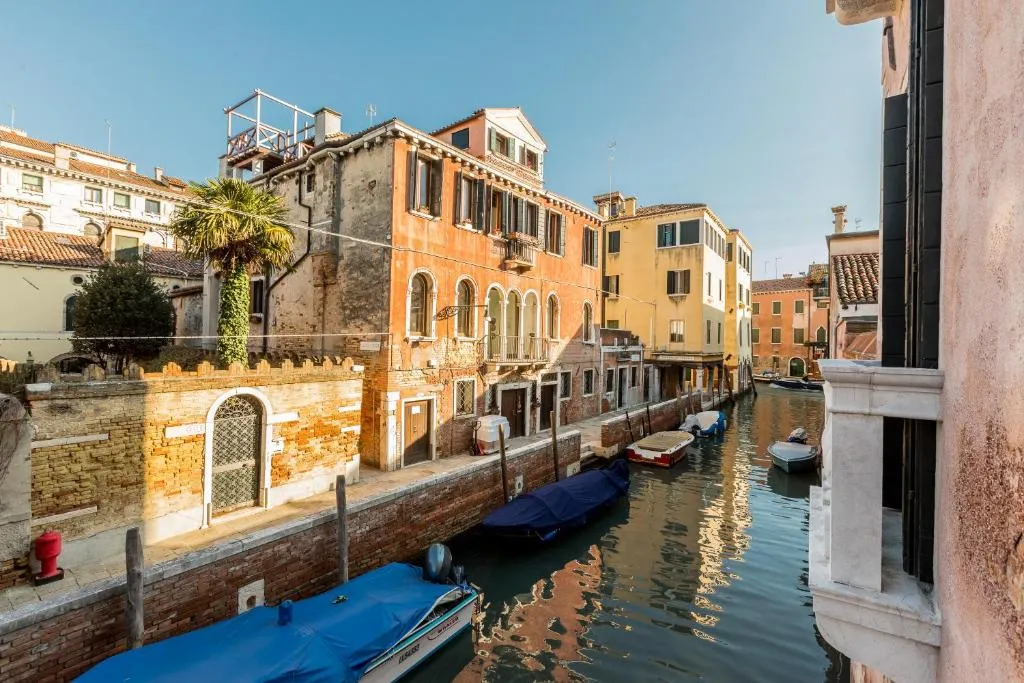 Image of Sartor Apartment with Canal View and Private Court