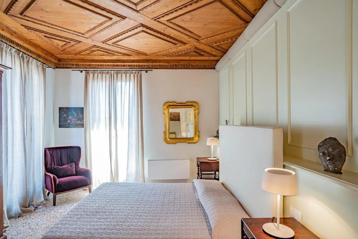 Image 1 of Sartor Apartment with Canal View and Private Court