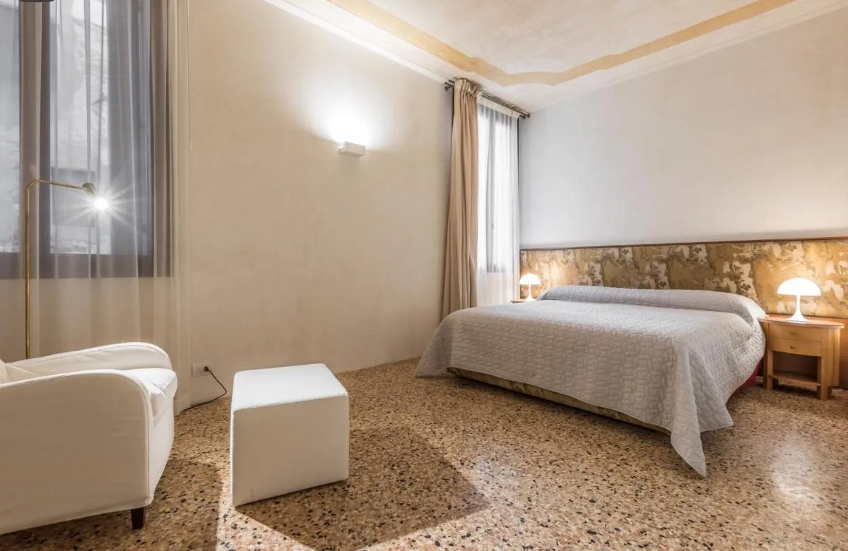 Image 1 of Scaleter – a fine luxury apartment in Palazzo with canal view