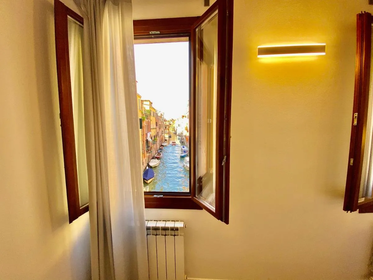 Image 3 of Suite House new apartments wi fi Venice island