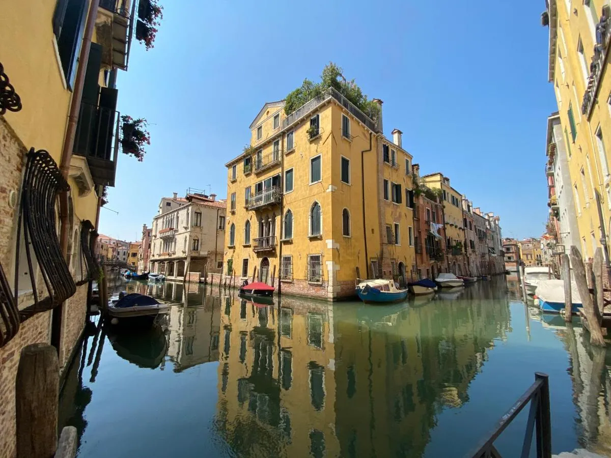 Image 6 of Suite House new apartments wi fi Venice island