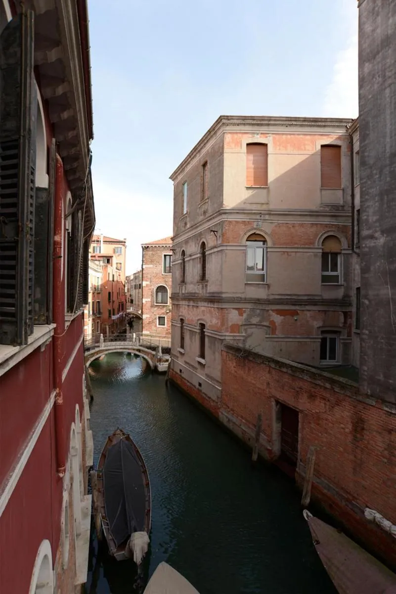 Image 5 of Sunny Canal a/c wifi