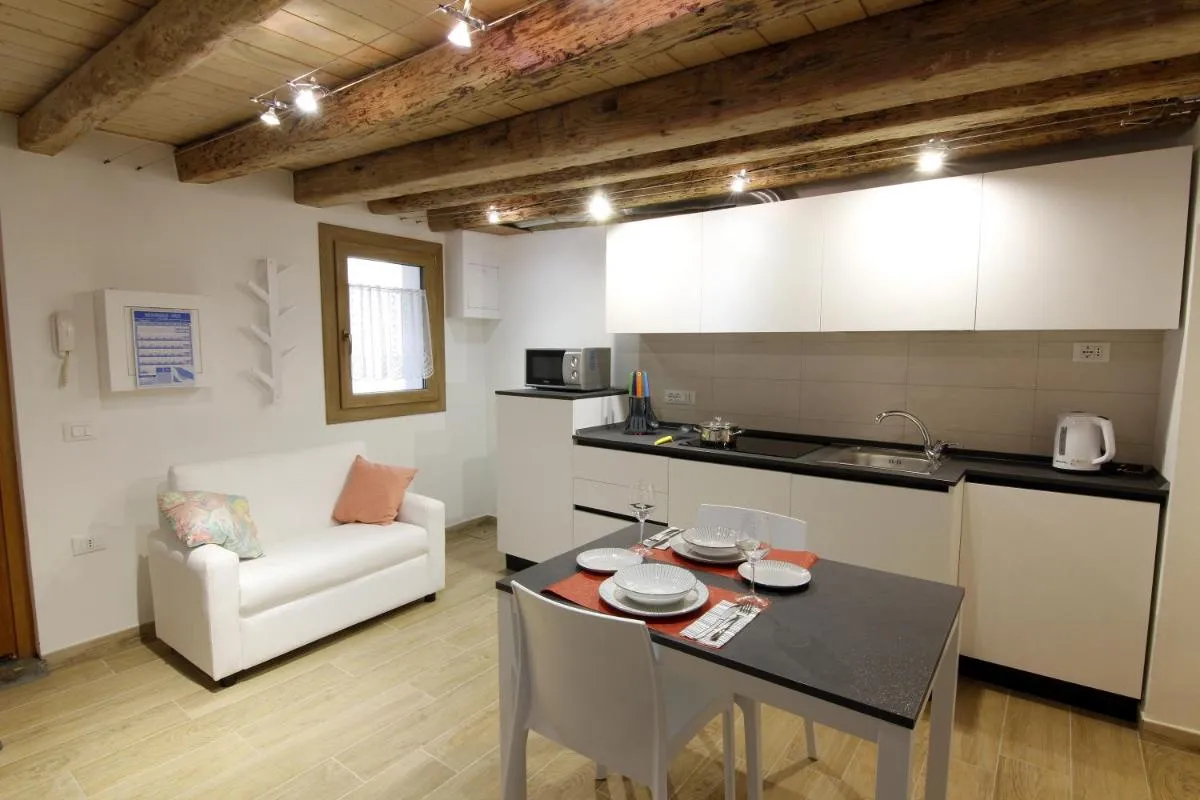 Image 2 of Tre Raggi Apartment