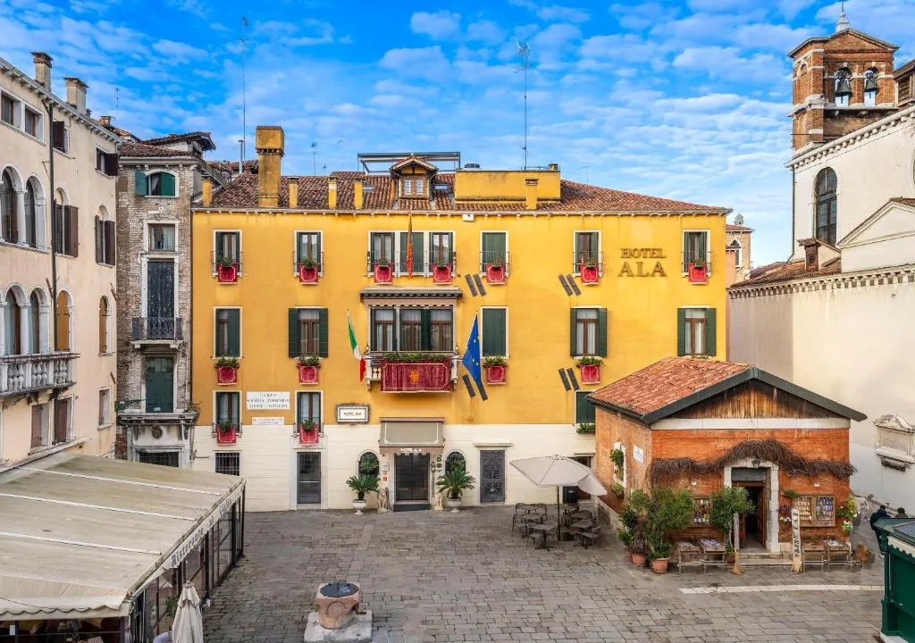 Image of UNAHOTELS Ala Venezia-Adults 16