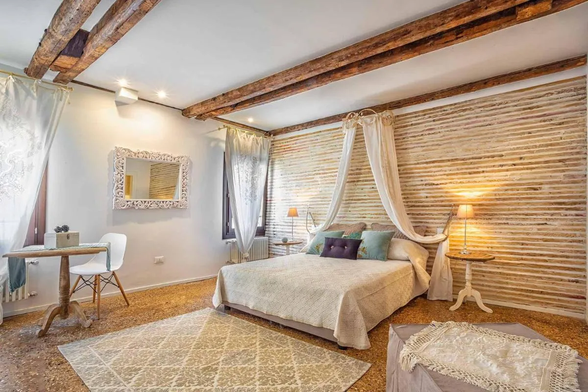 Image 1 of Venice Dream House