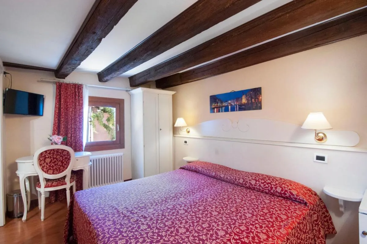 Image 4 of Venice Resorts Guest House
