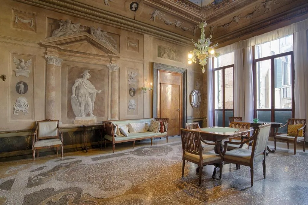 Image of Vintage Venice Apartment