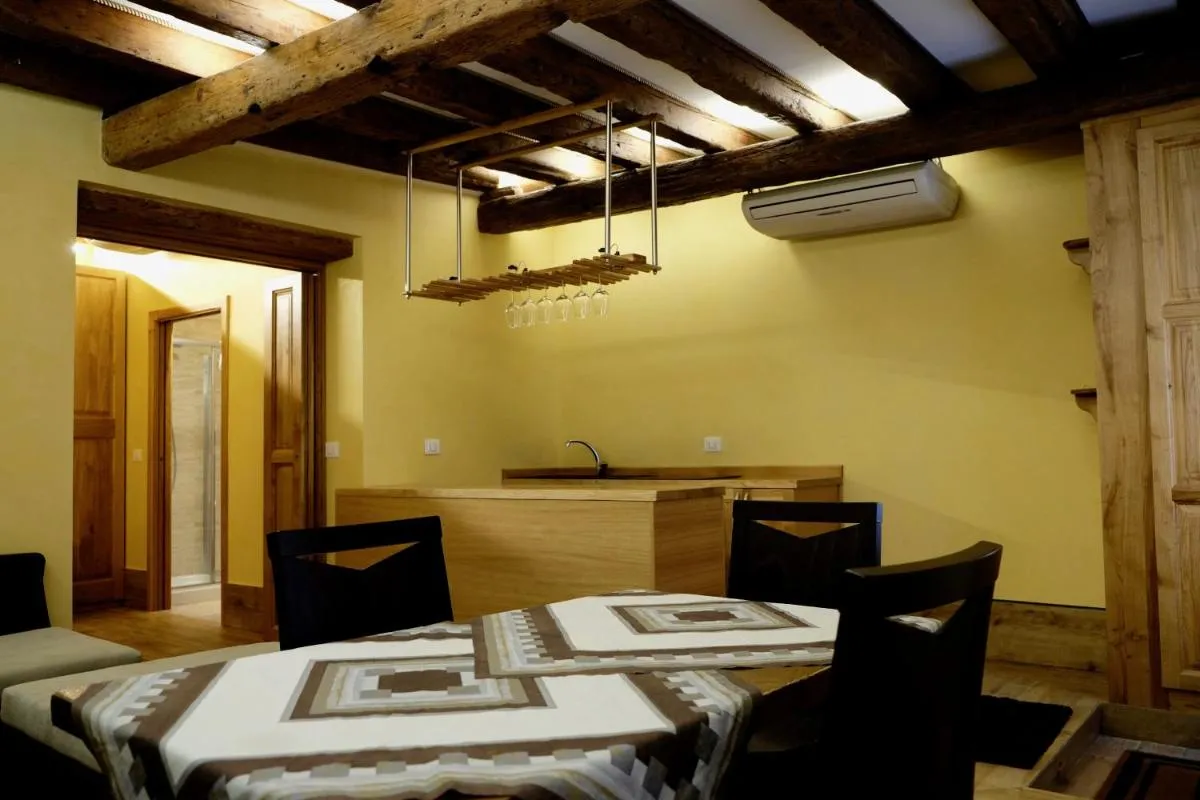 Image 2 of Wendy luxury apartment