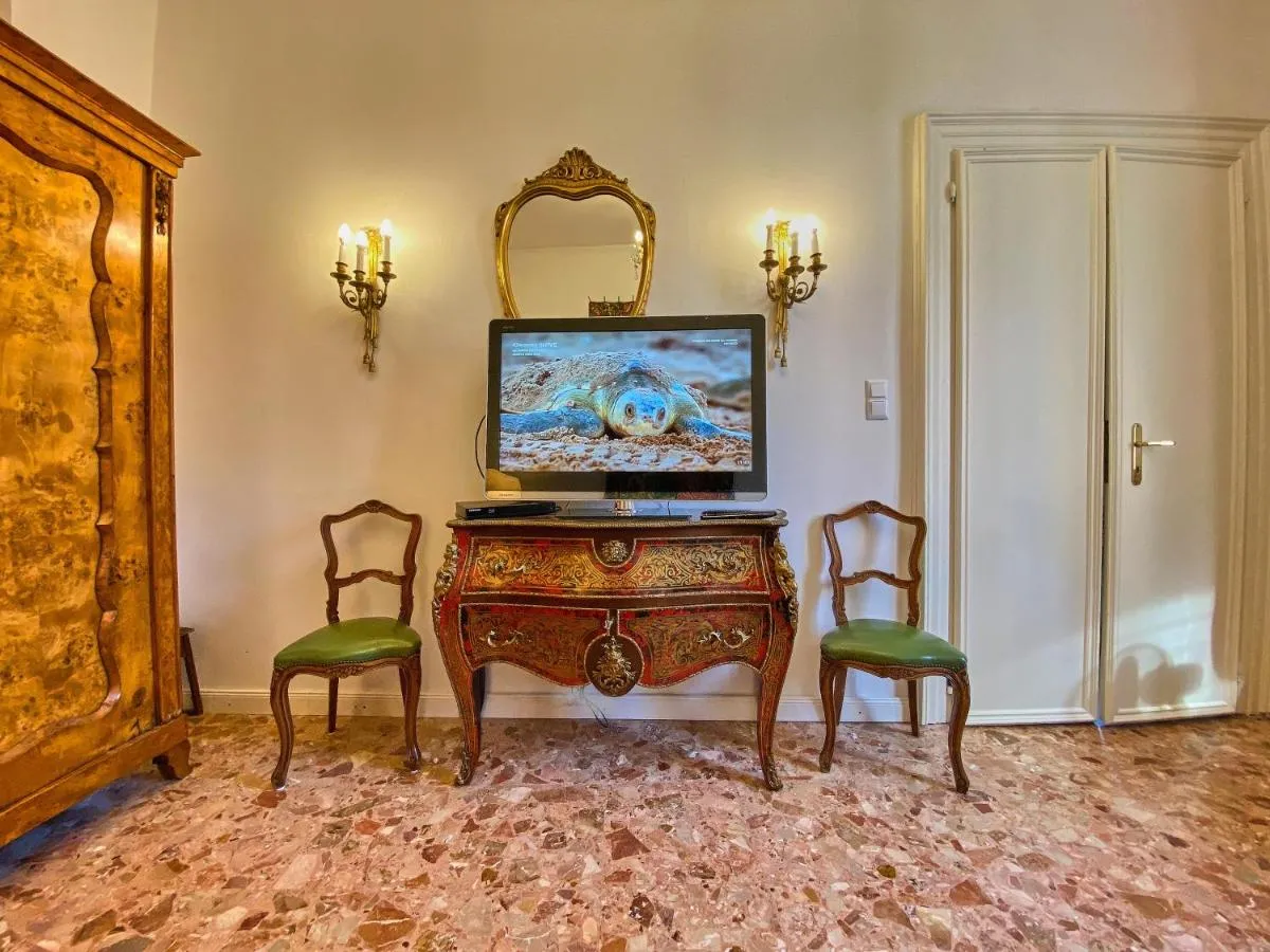 Image 1 of venezianischer Palazzo mit kostenlosen WLAN nähe Markusplatz