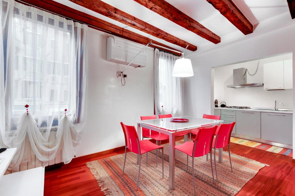 Image of Apartment Biennale