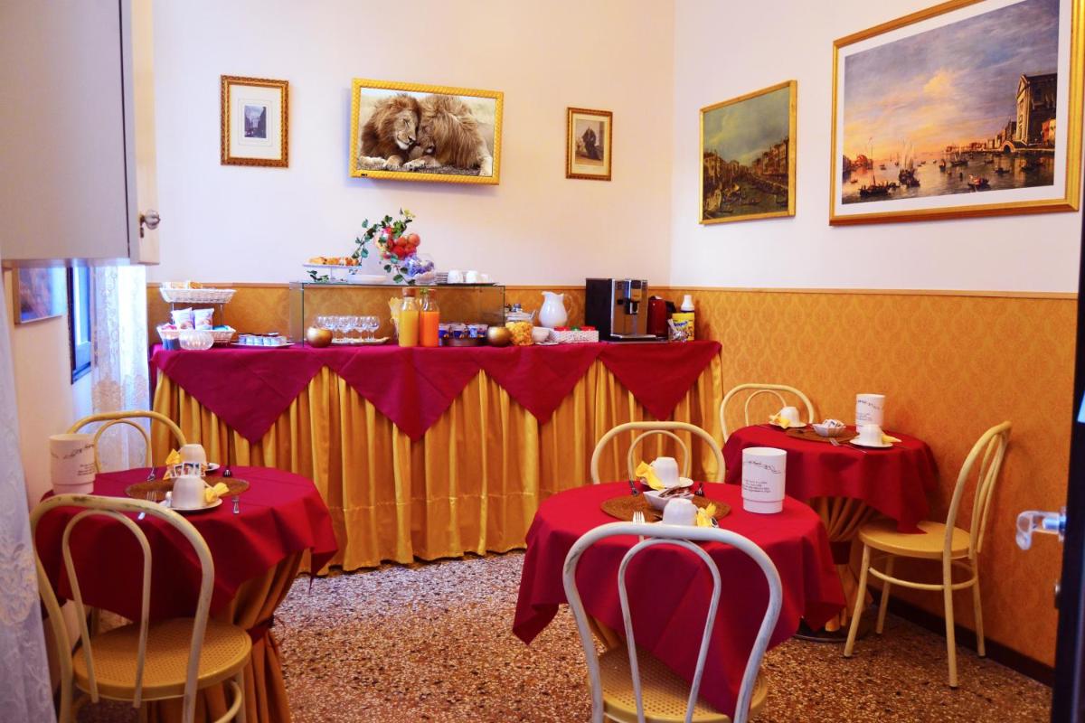 Image 3 of Art Dreams Apartment Dimora Casanova