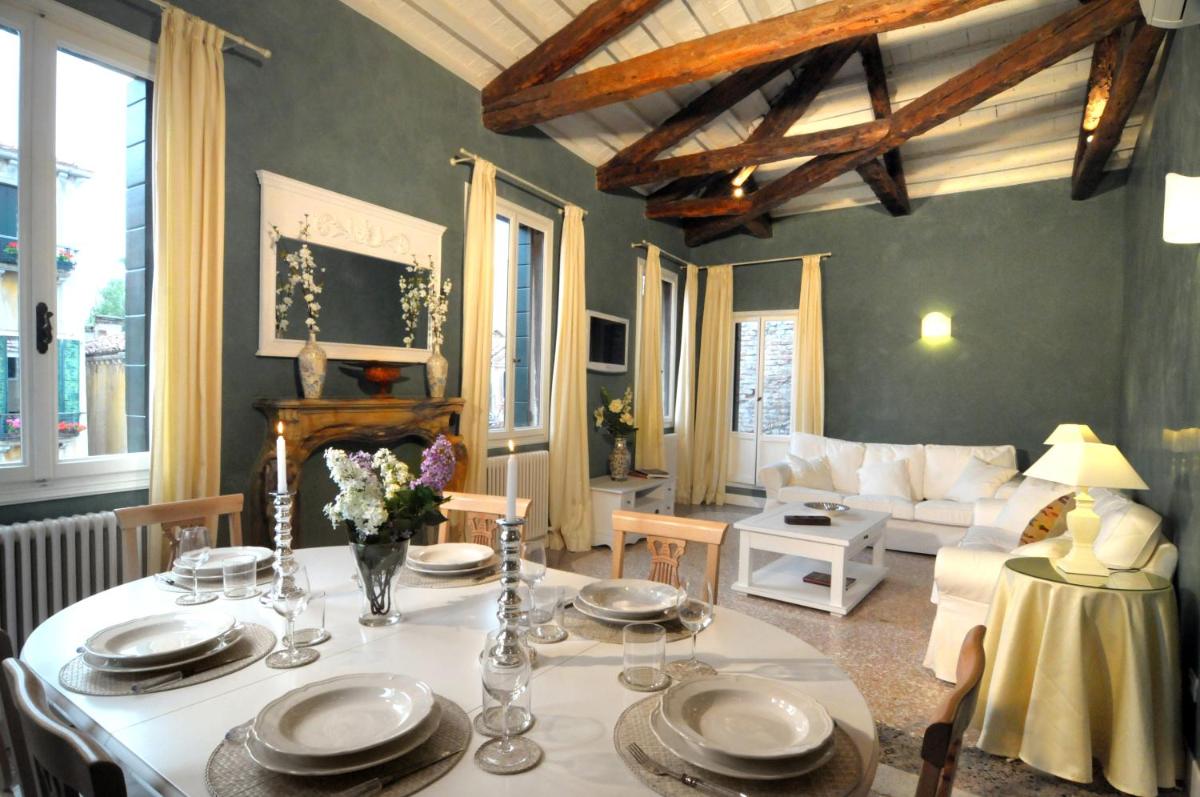 Image 4 of Ca’ Dell’Artista Apartment with Terrace