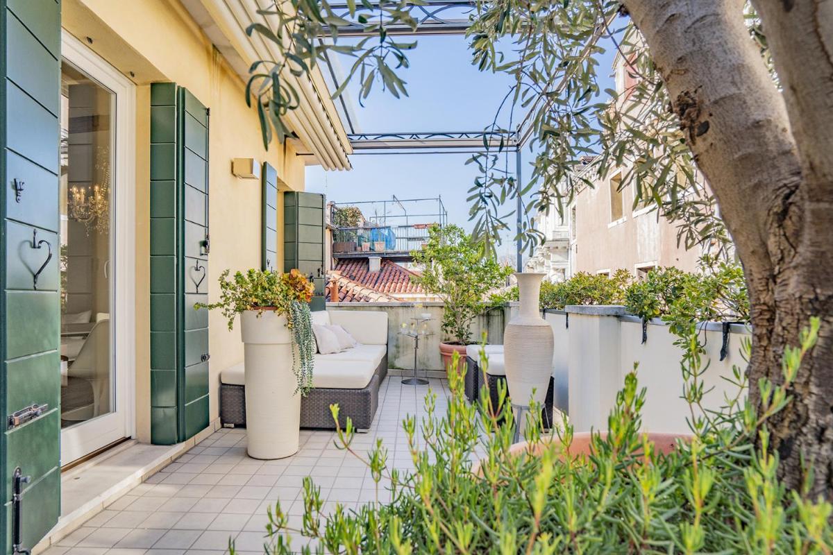 Image 5 of Colleoni Apartment with 2 Superb Terraces