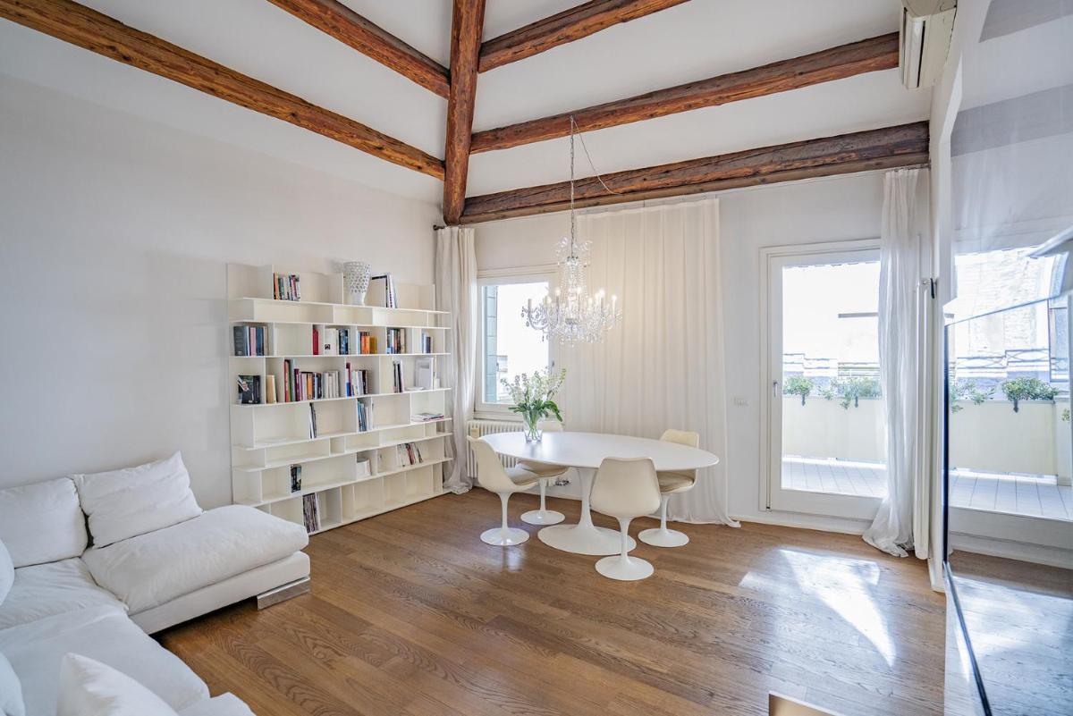 Image 4 of Colleoni Apartment with 2 Superb Terraces