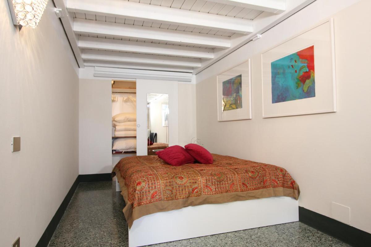 Image 1 of Giudecca Luxury Gallery