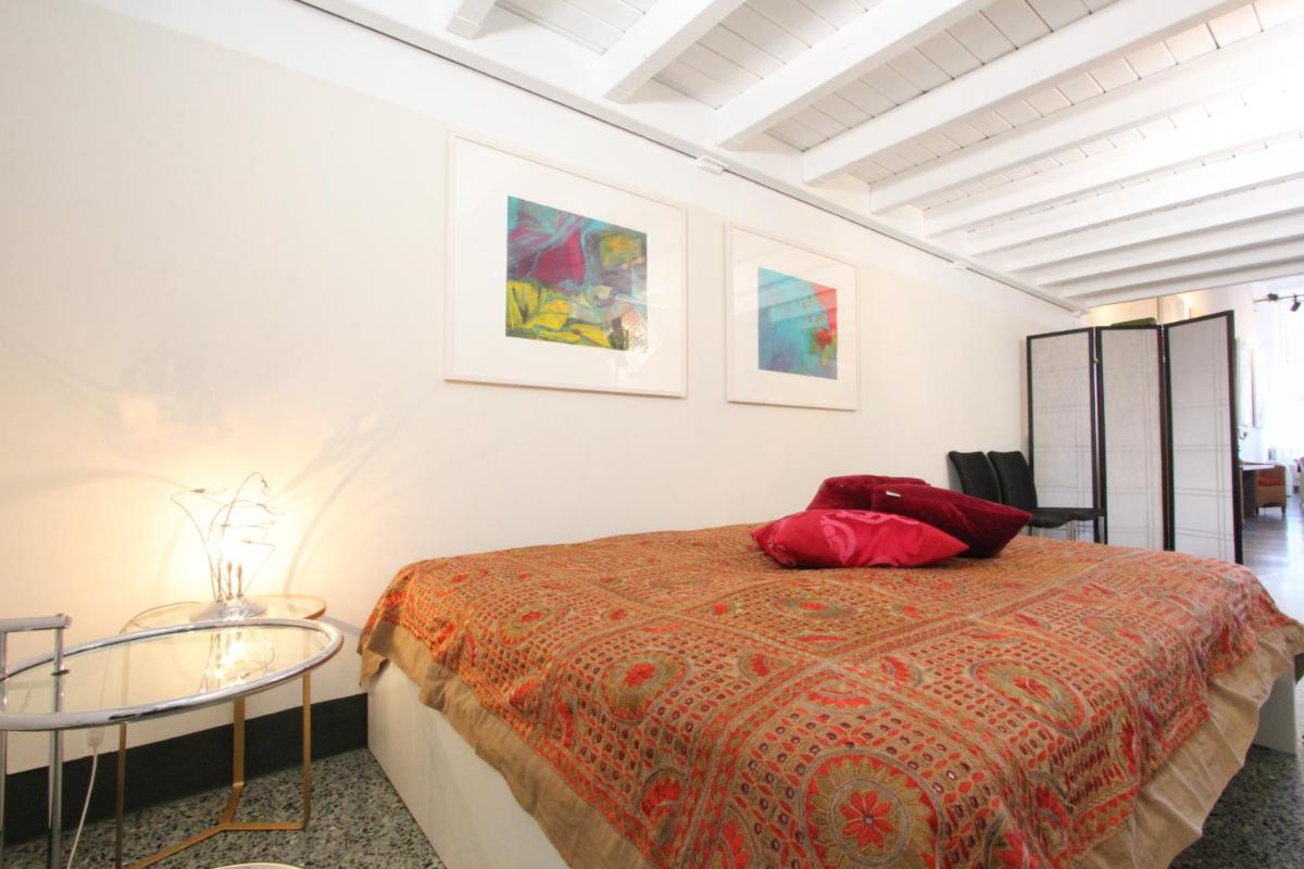 Image 6 of Giudecca Luxury Gallery