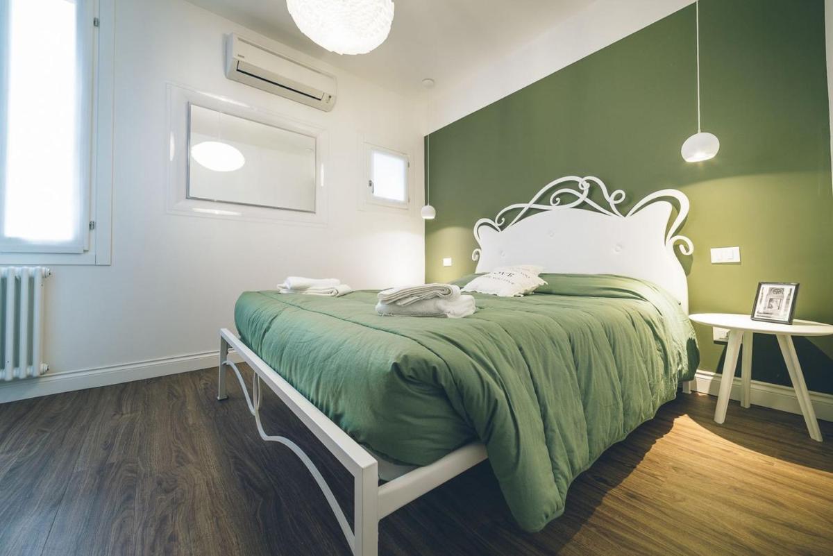 Image 1 of Gold Venice Suite by Wonderful Italy