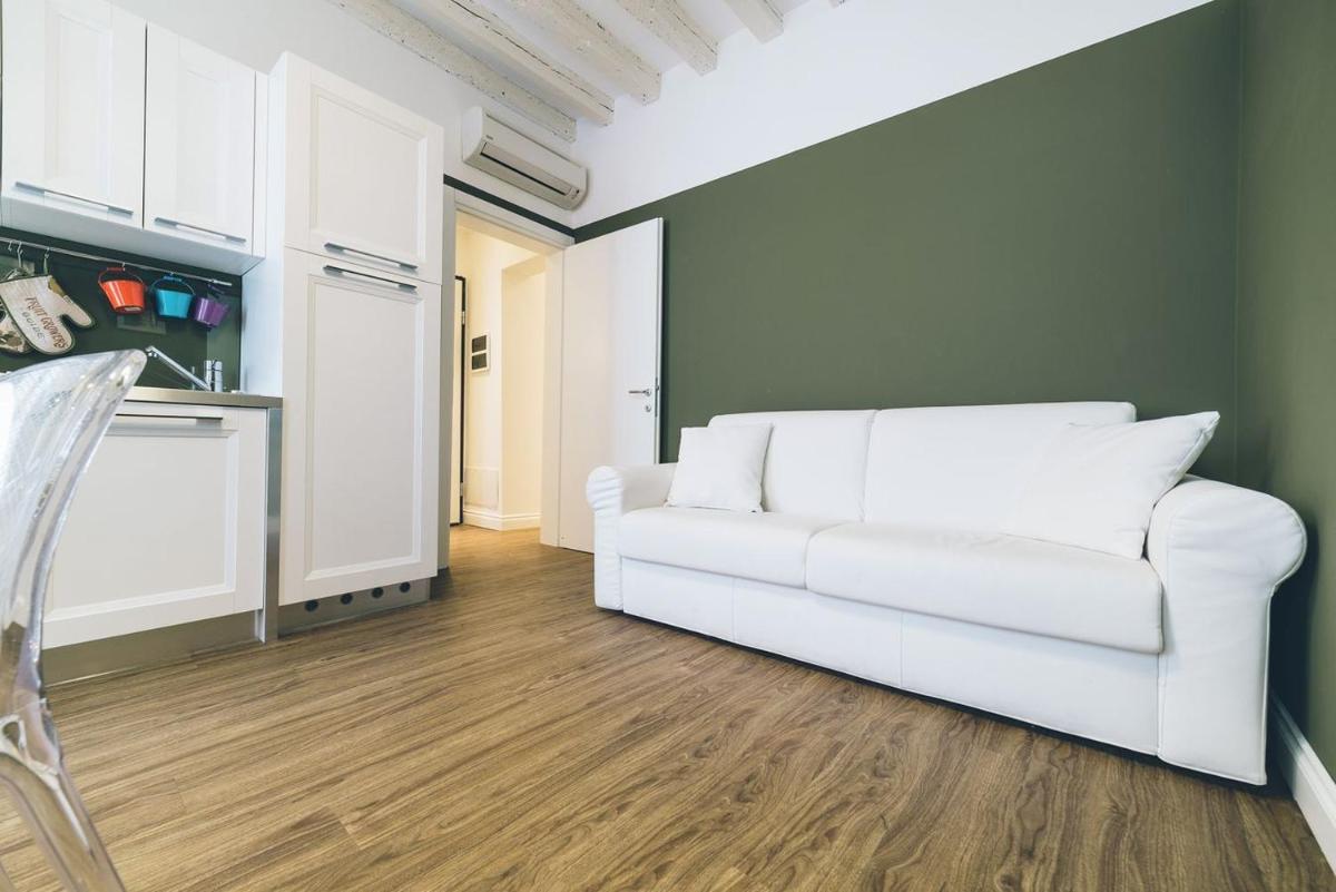 Image 6 of Gold Venice Suite by Wonderful Italy