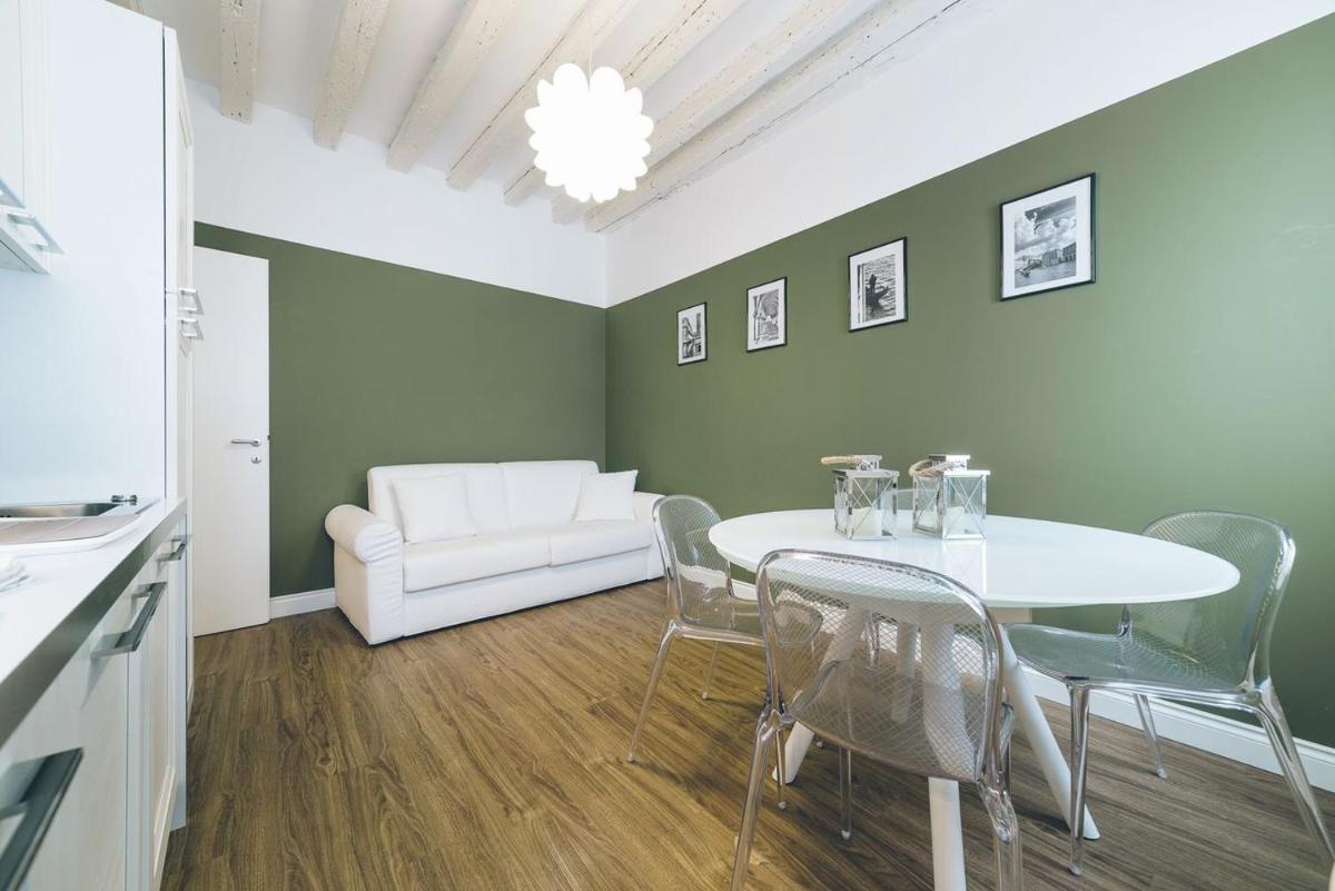 Image 3 of Gold Venice Suite by Wonderful Italy