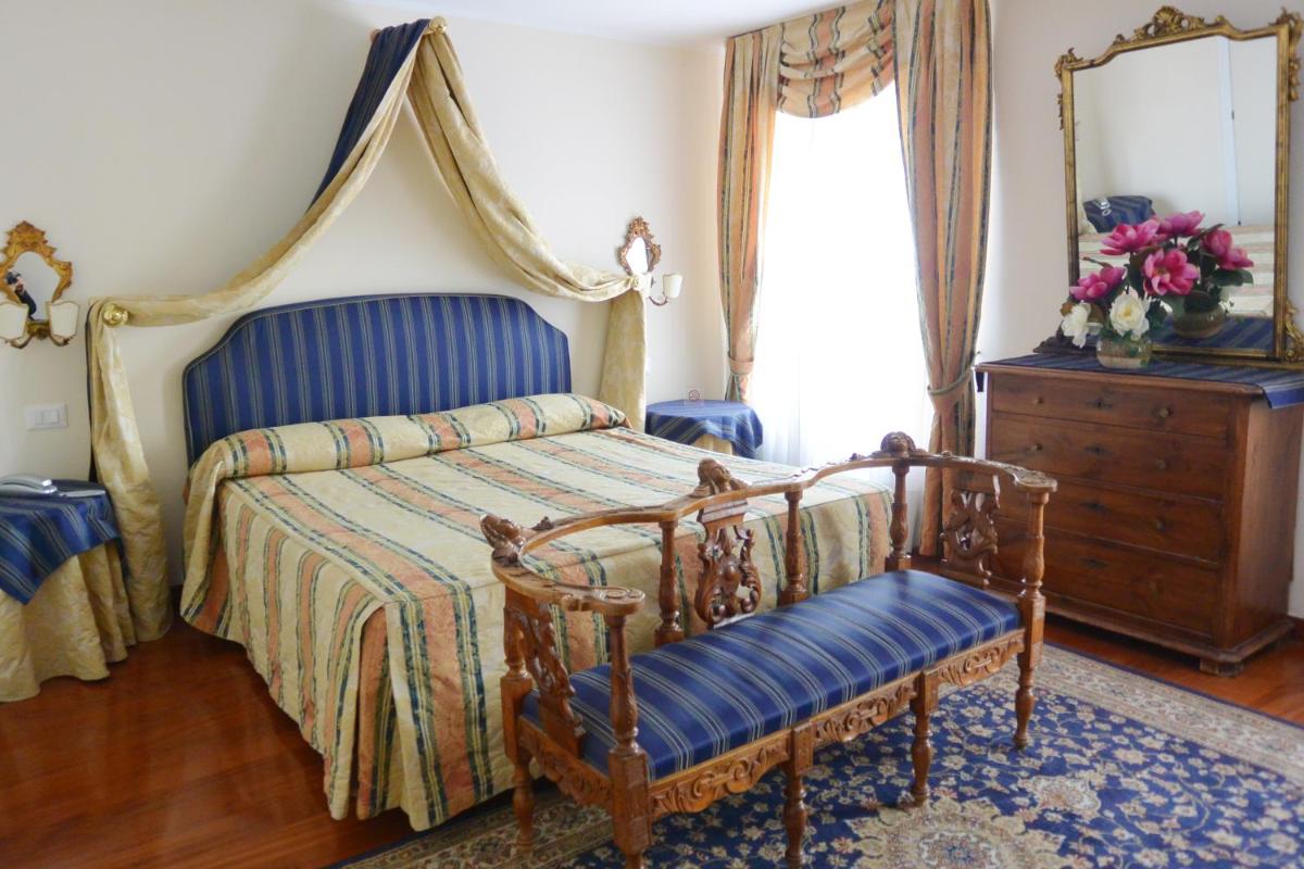 Image 1 of Hotel San Zulian