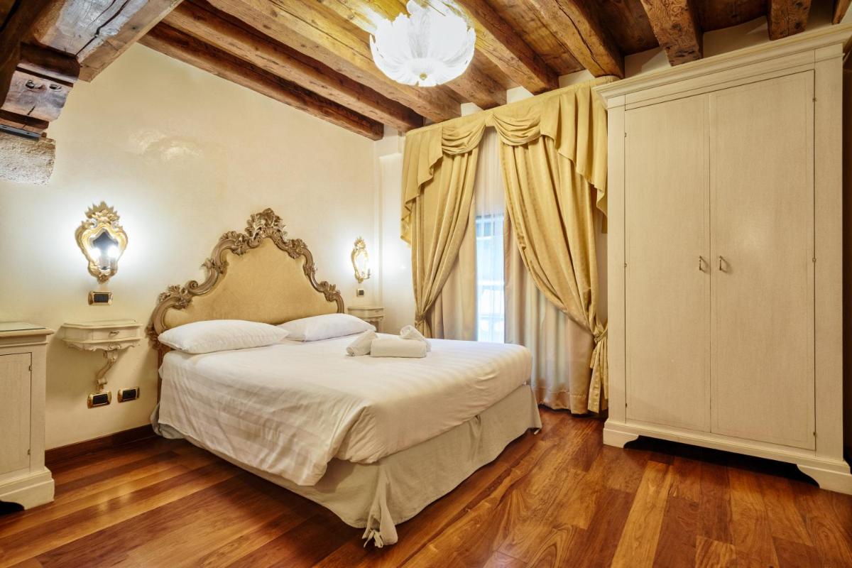 Image 2 of Hotel Vecellio Venice on the Lagoon