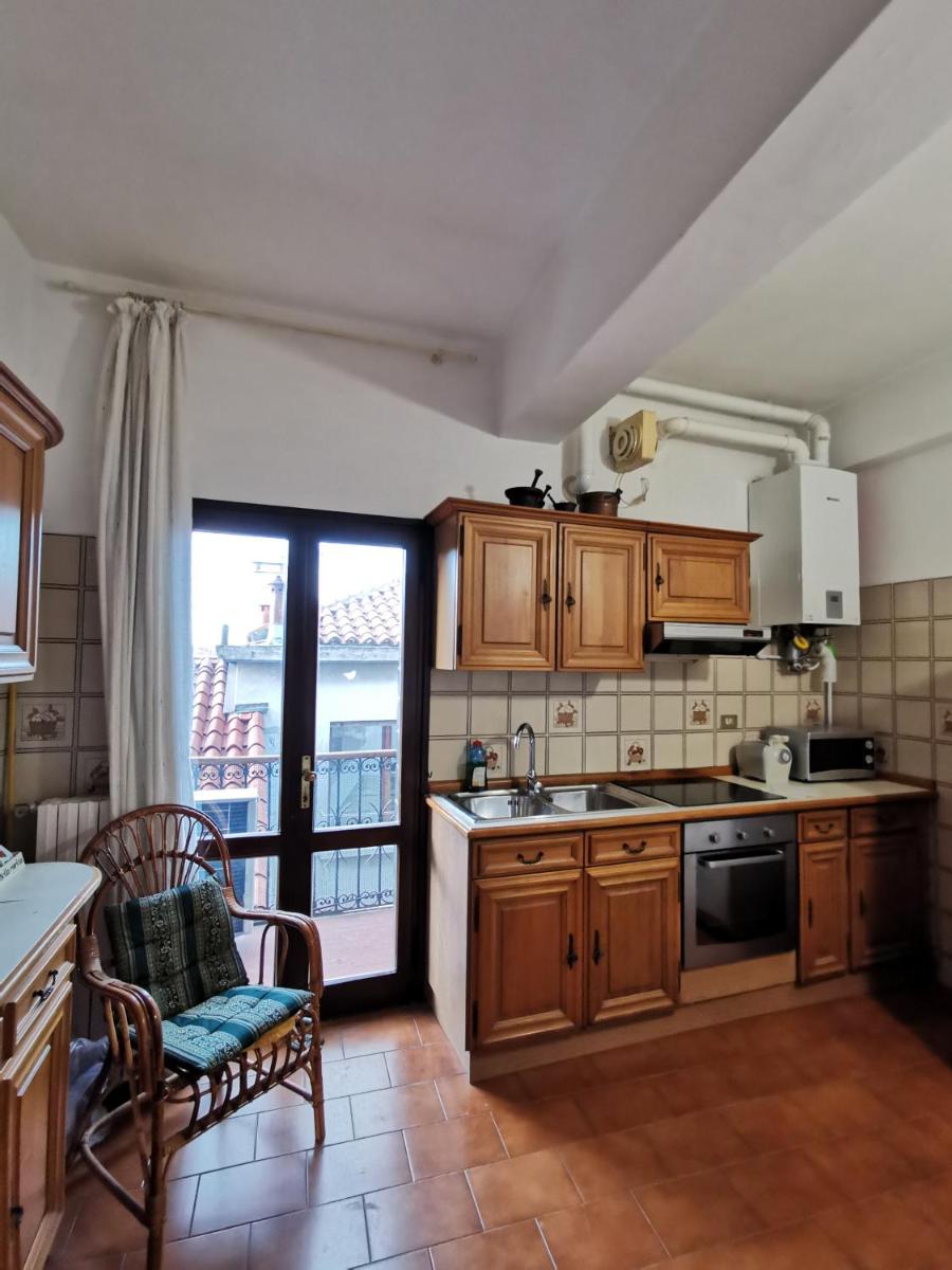Image 4 of Large and Bright Apartment with Canal View