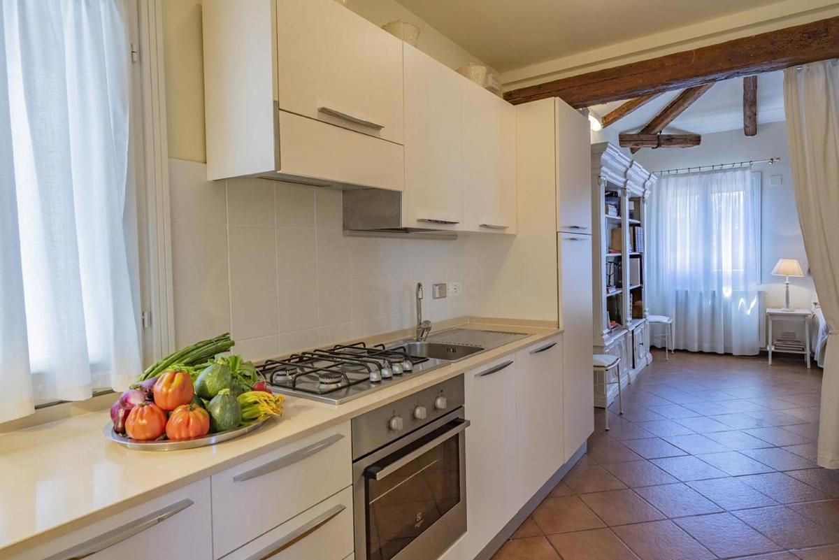 Image 3 of Lo Squero 3 Apartment with Balcony in Dorsoduro