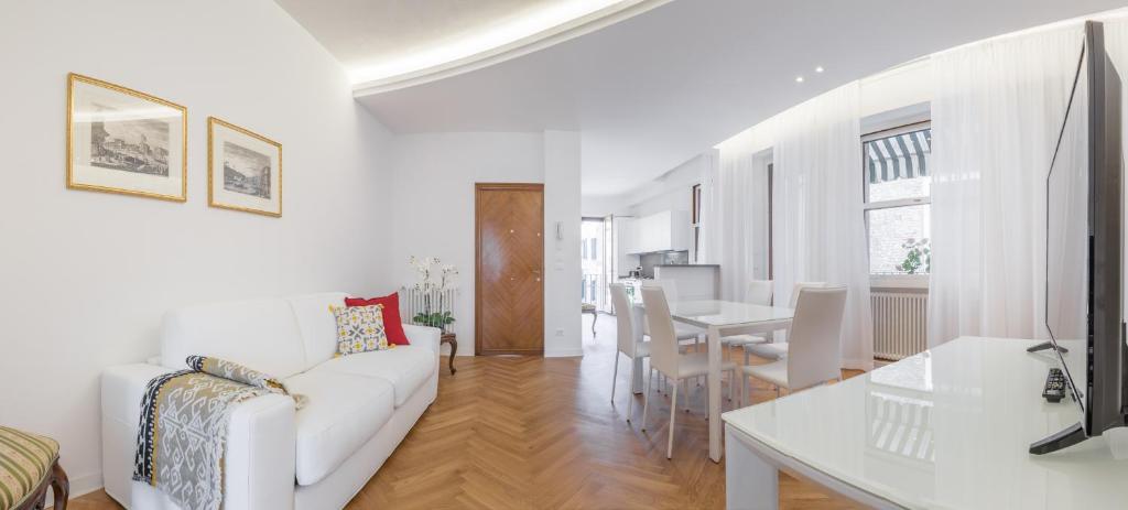 Image of Luxury Apartment On Grand Canal by Wonderful Italy