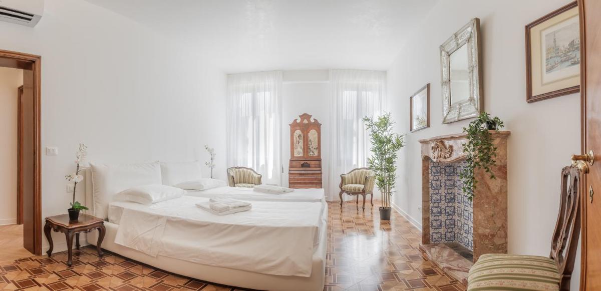 Image 2 of Luxury Apartment On Grand Canal by Wonderful Italy