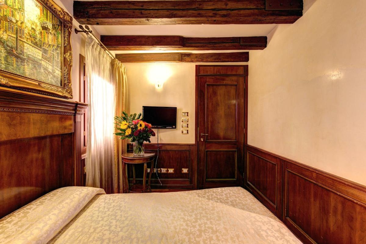 Image 6 of Palazzo La Scala