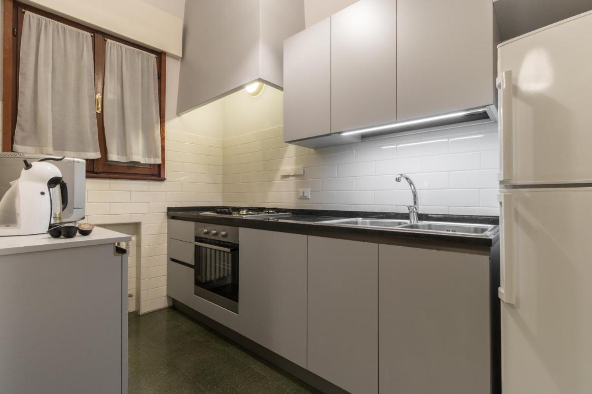 Image 3 of Rialto Bridge Big apt with Lift by LionHost