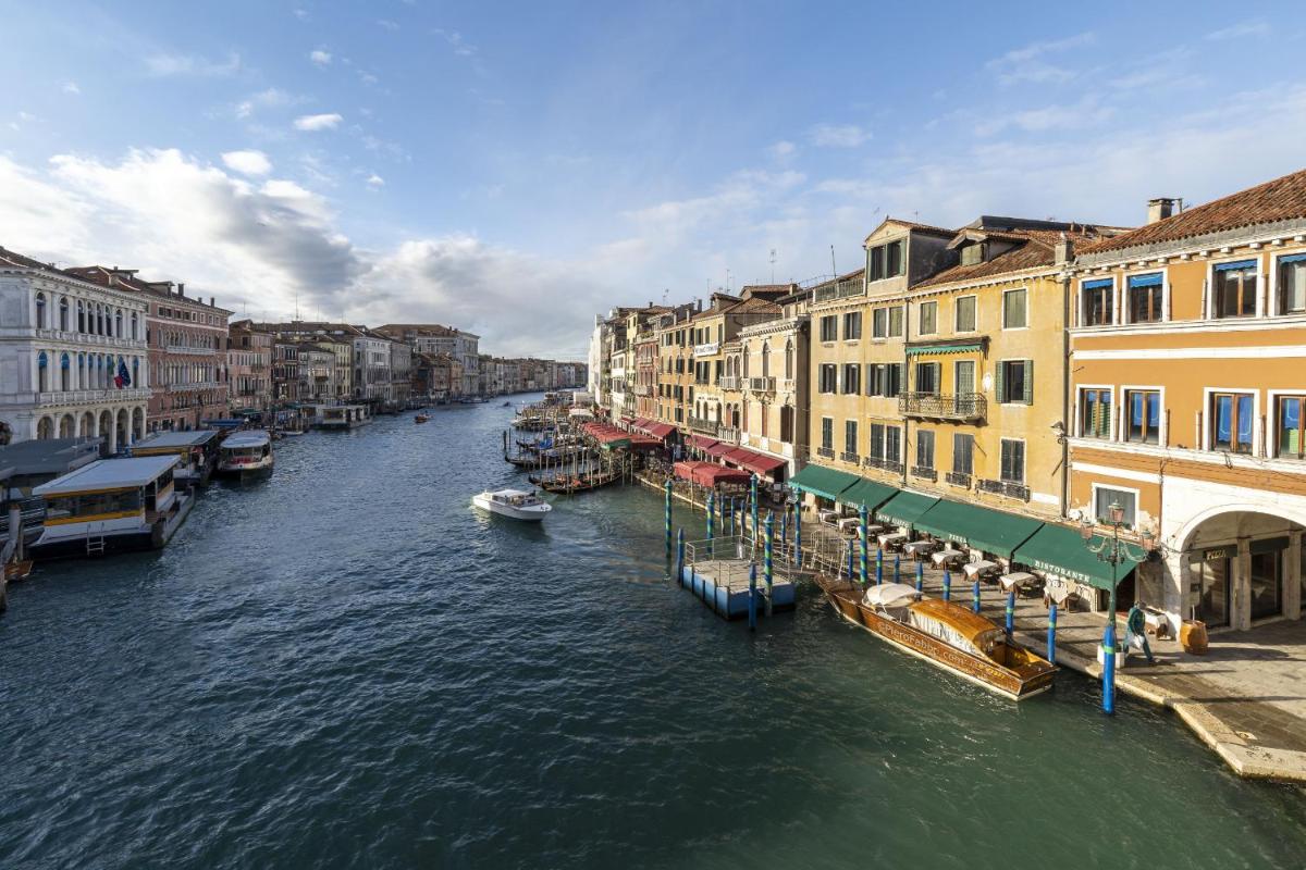 Image 6 of Rialto Grand Canal by Wonderful Italy