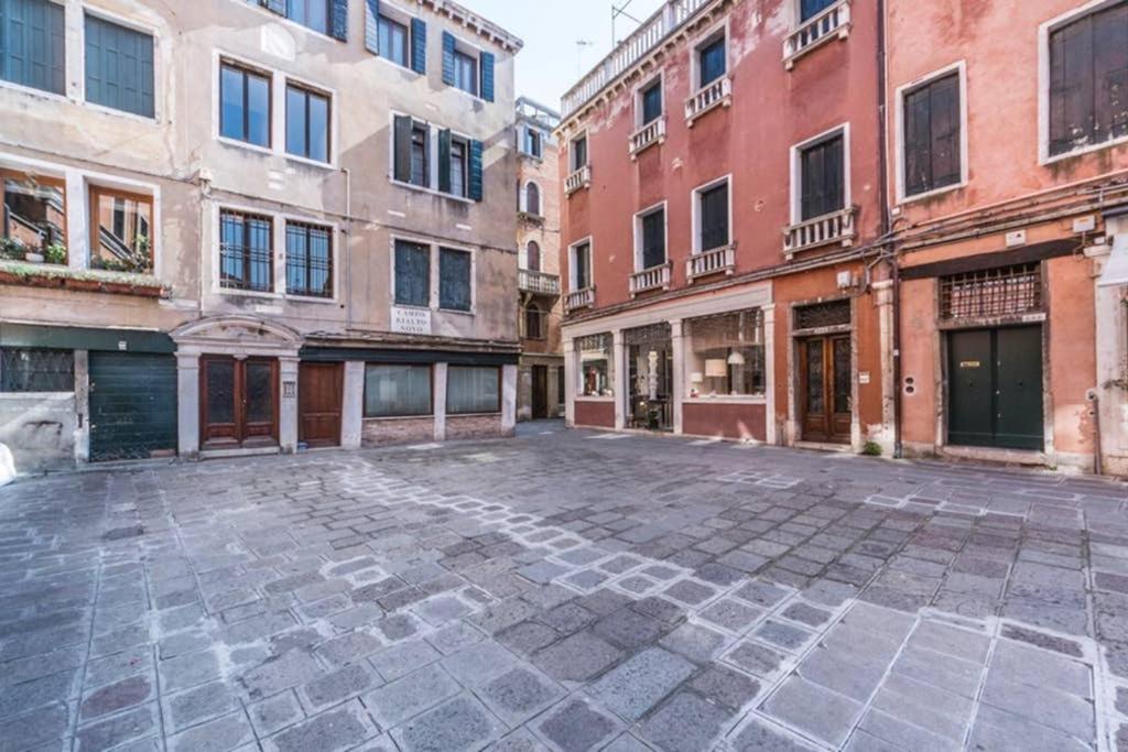 Image 5 of Rialto apartment with Canal Grande view