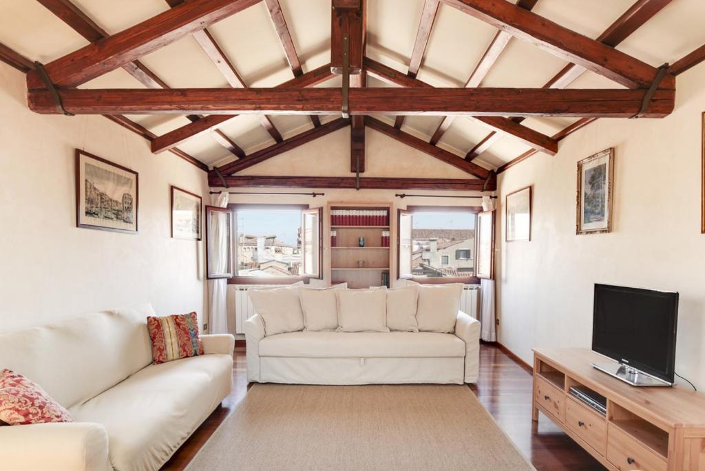 Image 3 of San Marco Roof Terrace Apartment