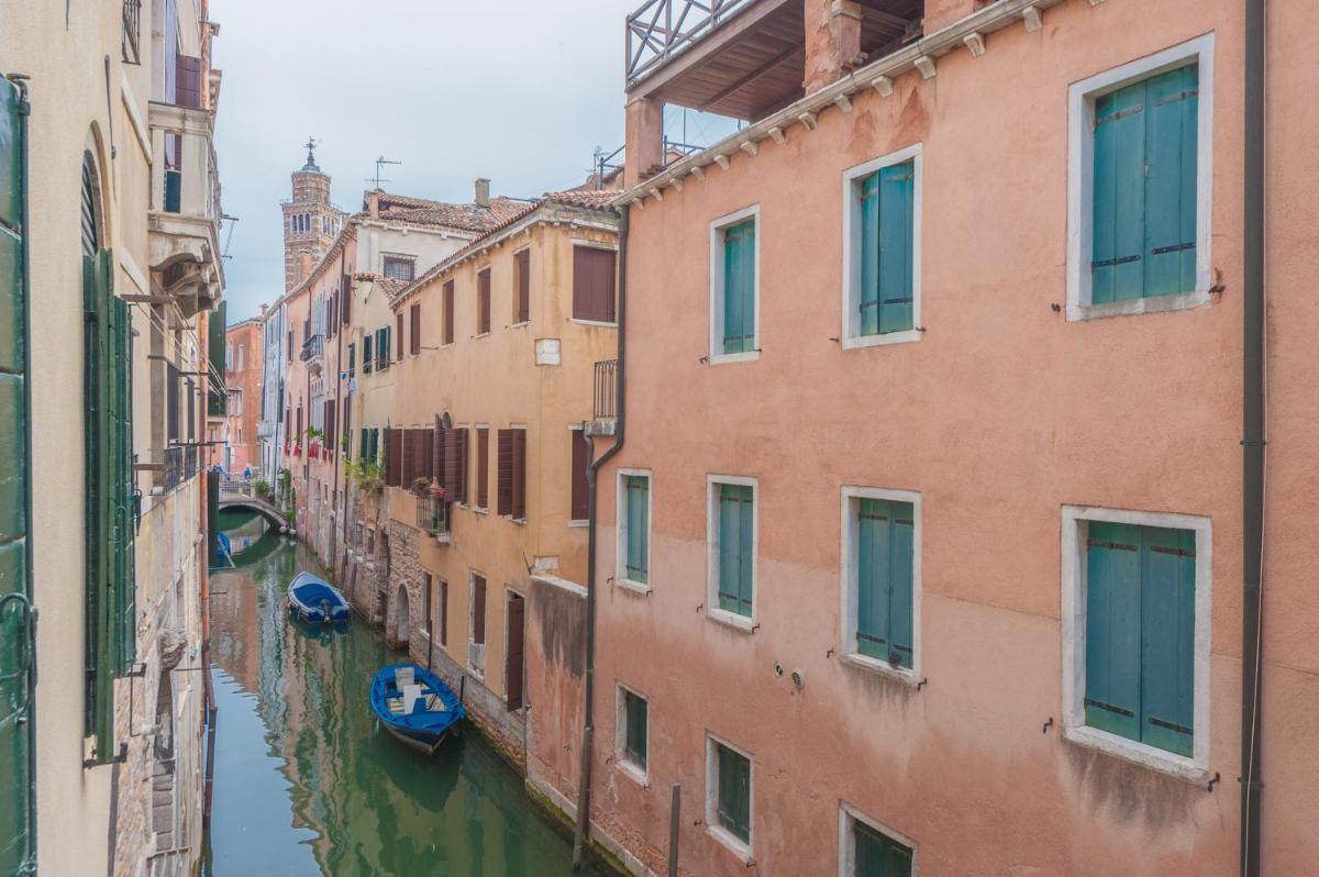 Image 5 of Sant’Angelo Canal View