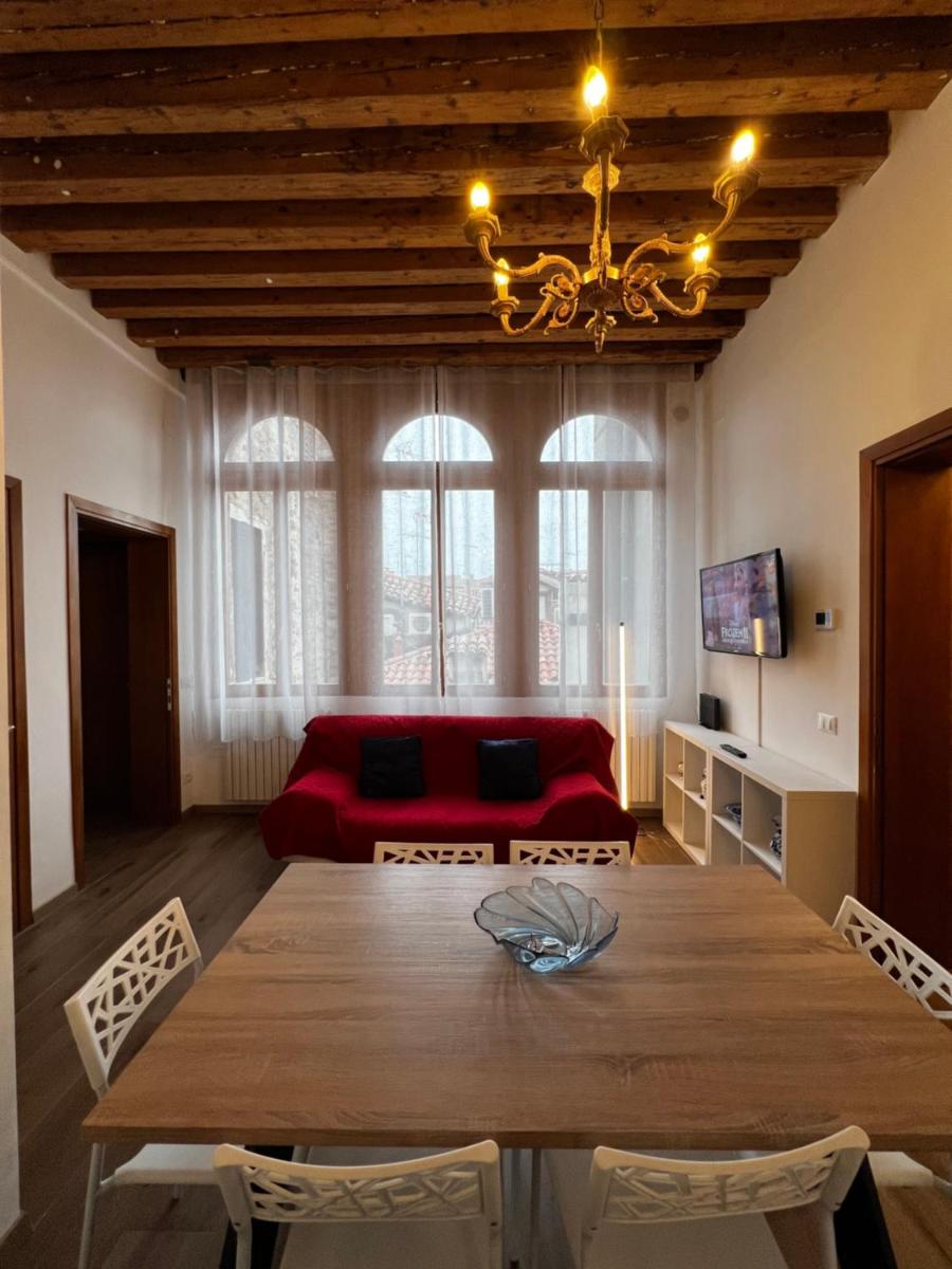 Image 2 of TINTORETTO 1 CON TERRAZZA SOPRA IL TETTO, 3 bagni, 3 grandi camere da letto, SUPER NUOVO