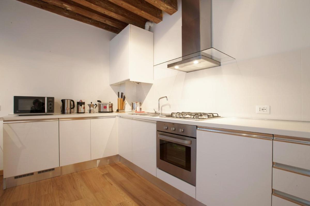 Image 3 of The Lion’s House APT2